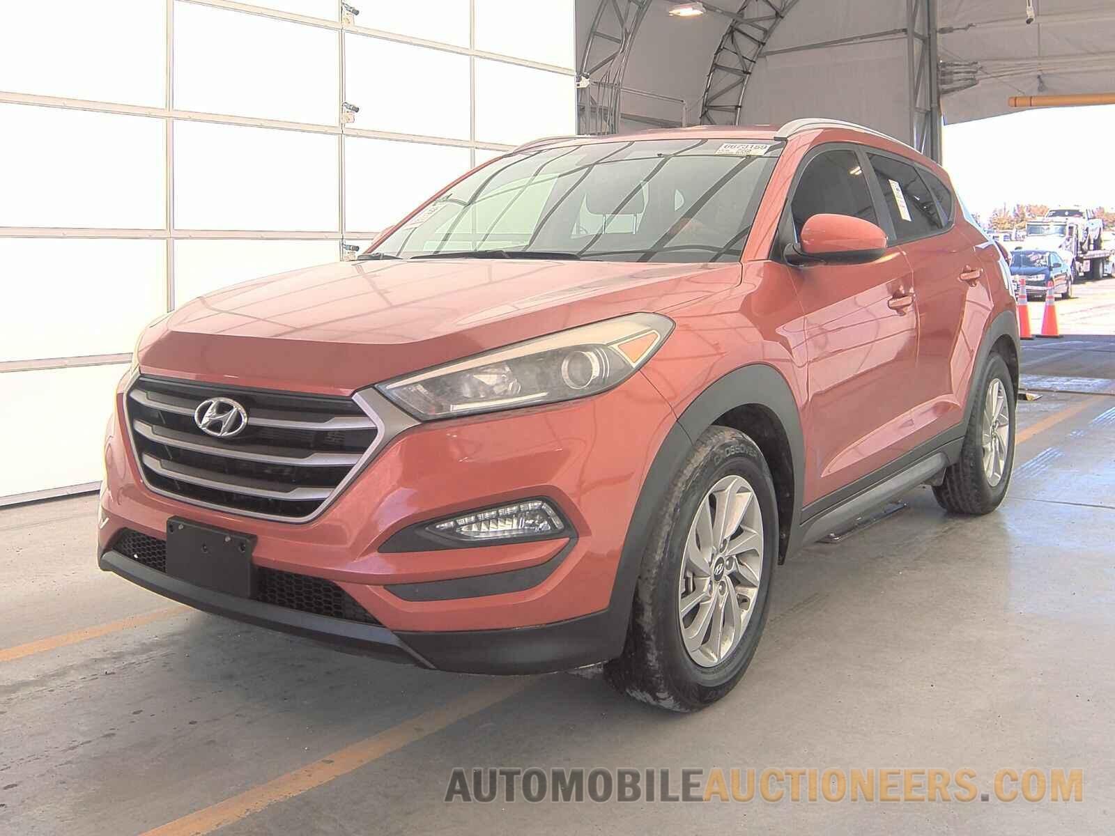 KM8J33A42GU206403 Hyundai Tucson 2016