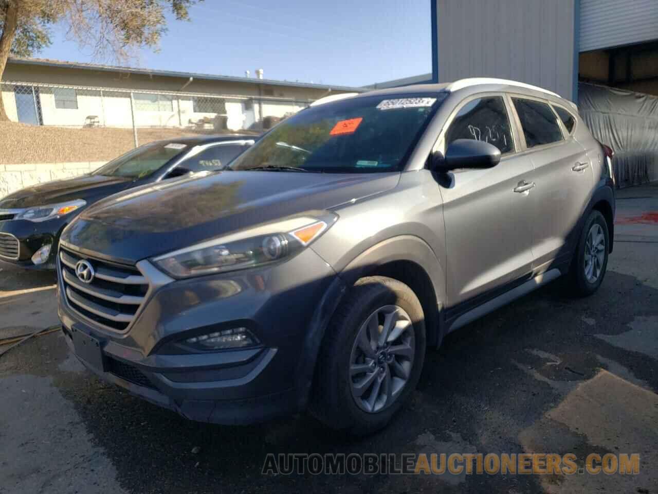 KM8J33A43JU722082 HYUNDAI TUCSON 2018