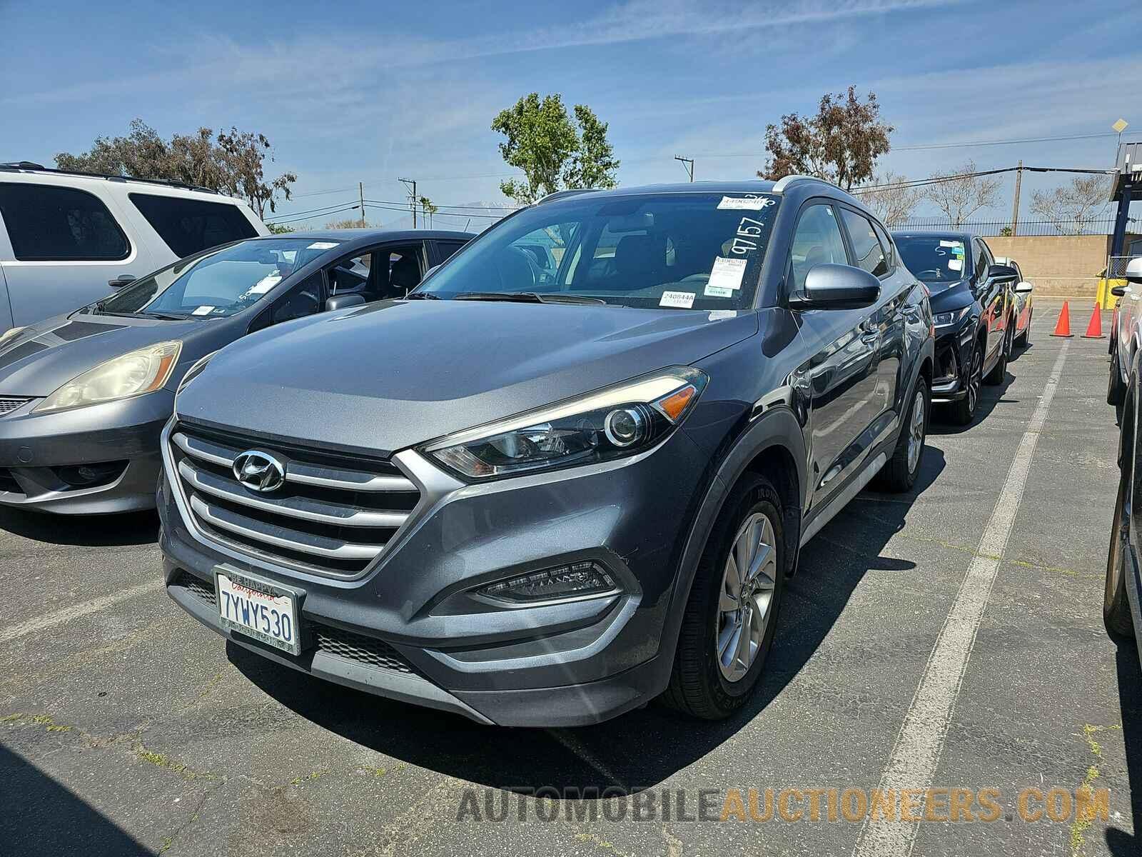 KM8J33A45HU461547 Hyundai Tucson 2017