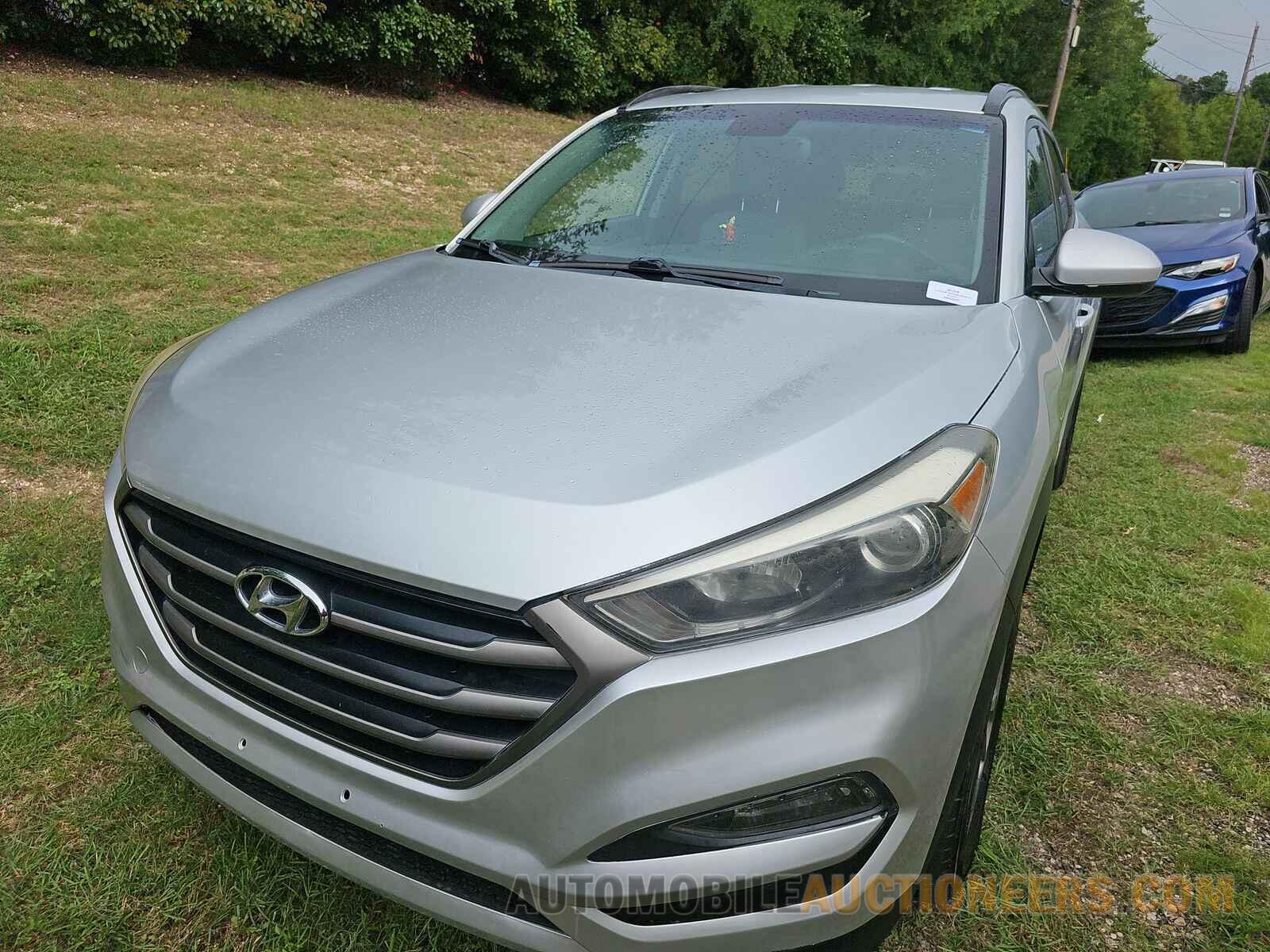 KM8J33A48GU123512 Hyundai Tucson 2016