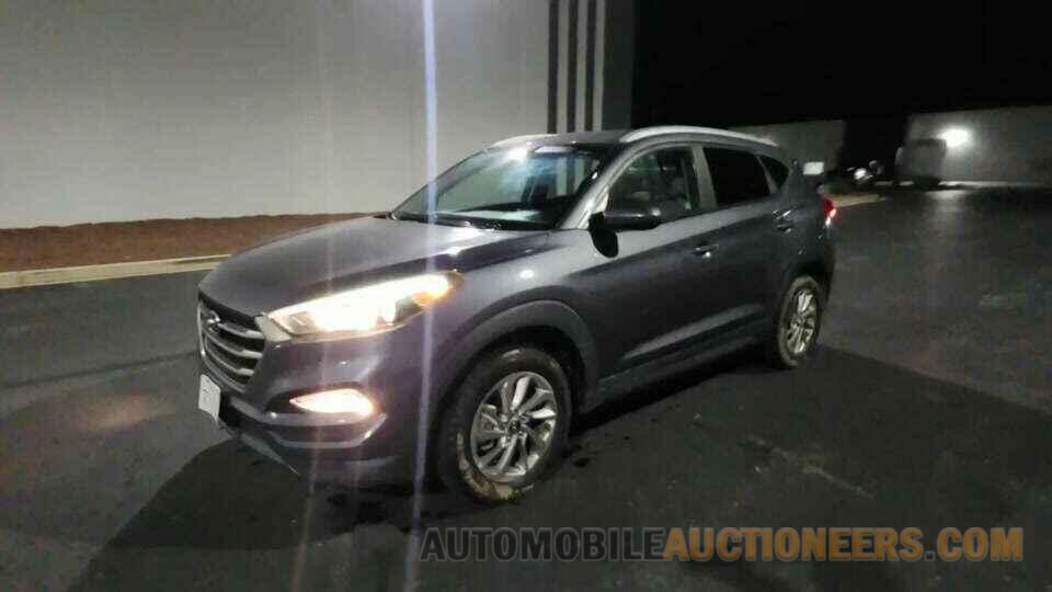 KM8J33A48GU182818 Hyundai Tucson 2016