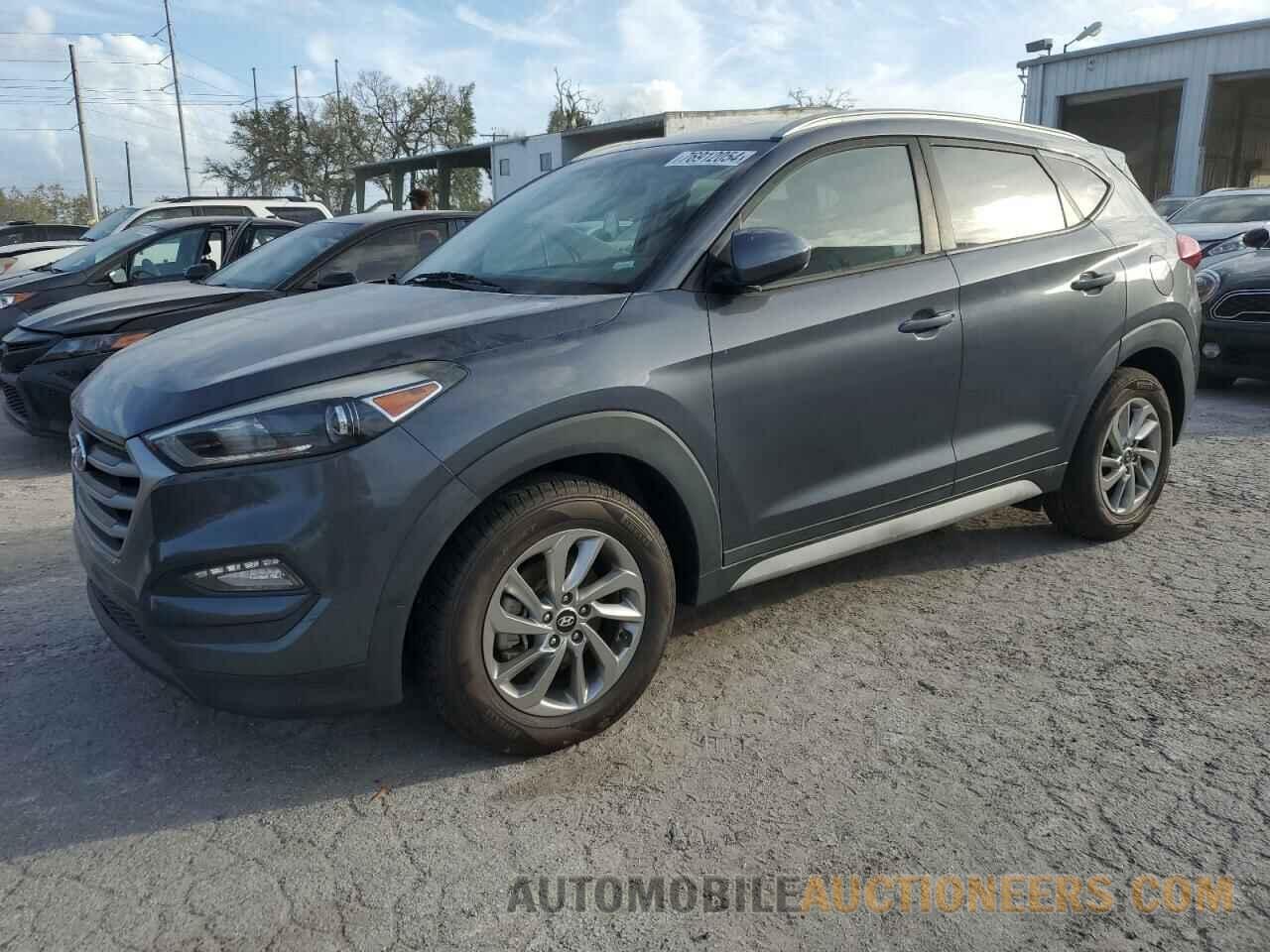 KM8J33A48JU679648 HYUNDAI TUCSON 2018