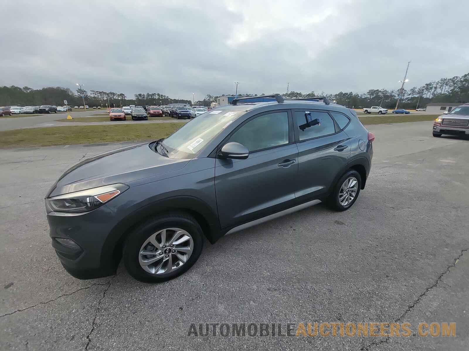 KM8J33A49HU419916 Hyundai Tucson 2017