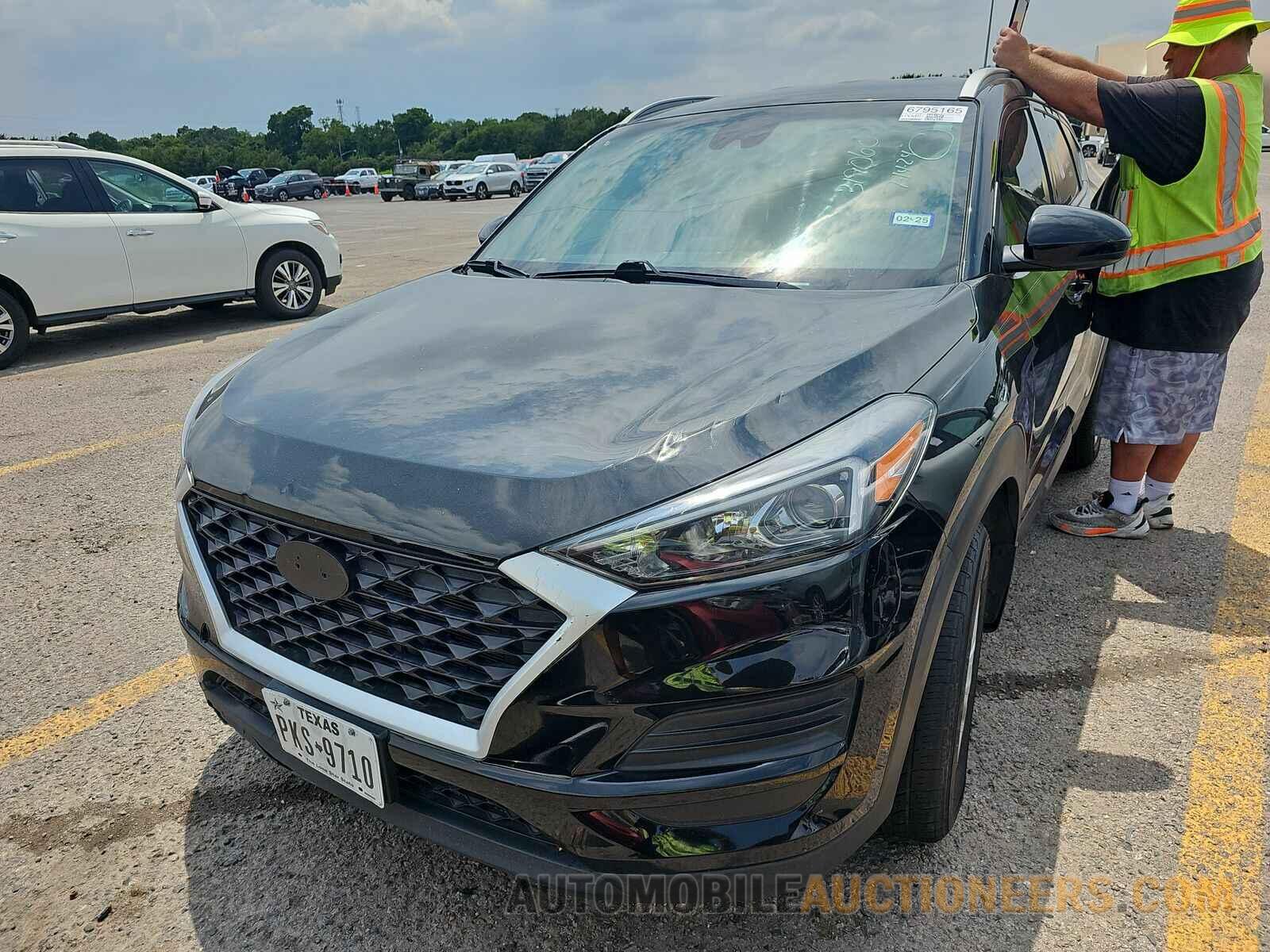 KM8J33A4XMU319060 Hyundai Tucson 2021