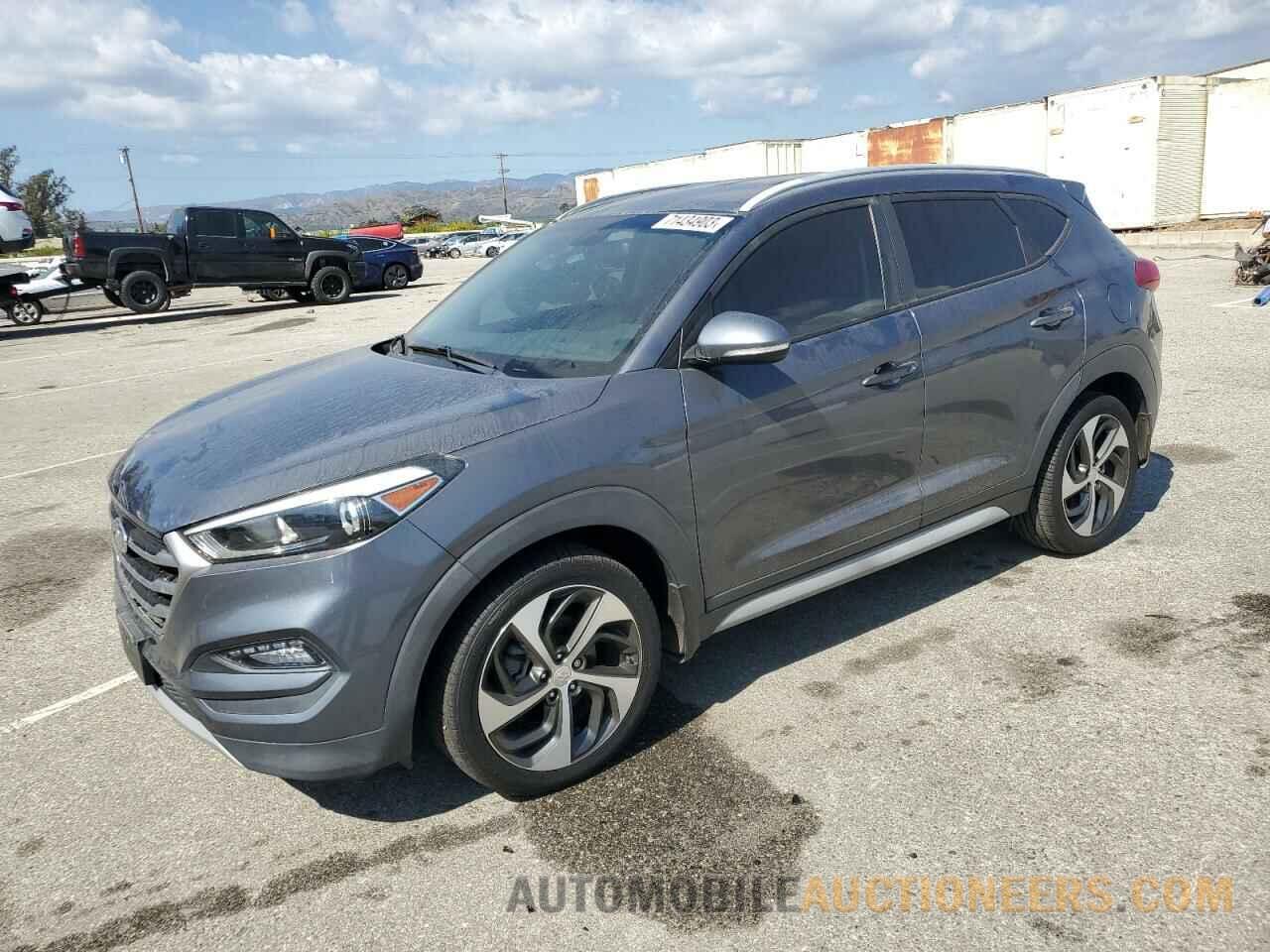 KM8J33AL3JU758832 HYUNDAI TUCSON 2018