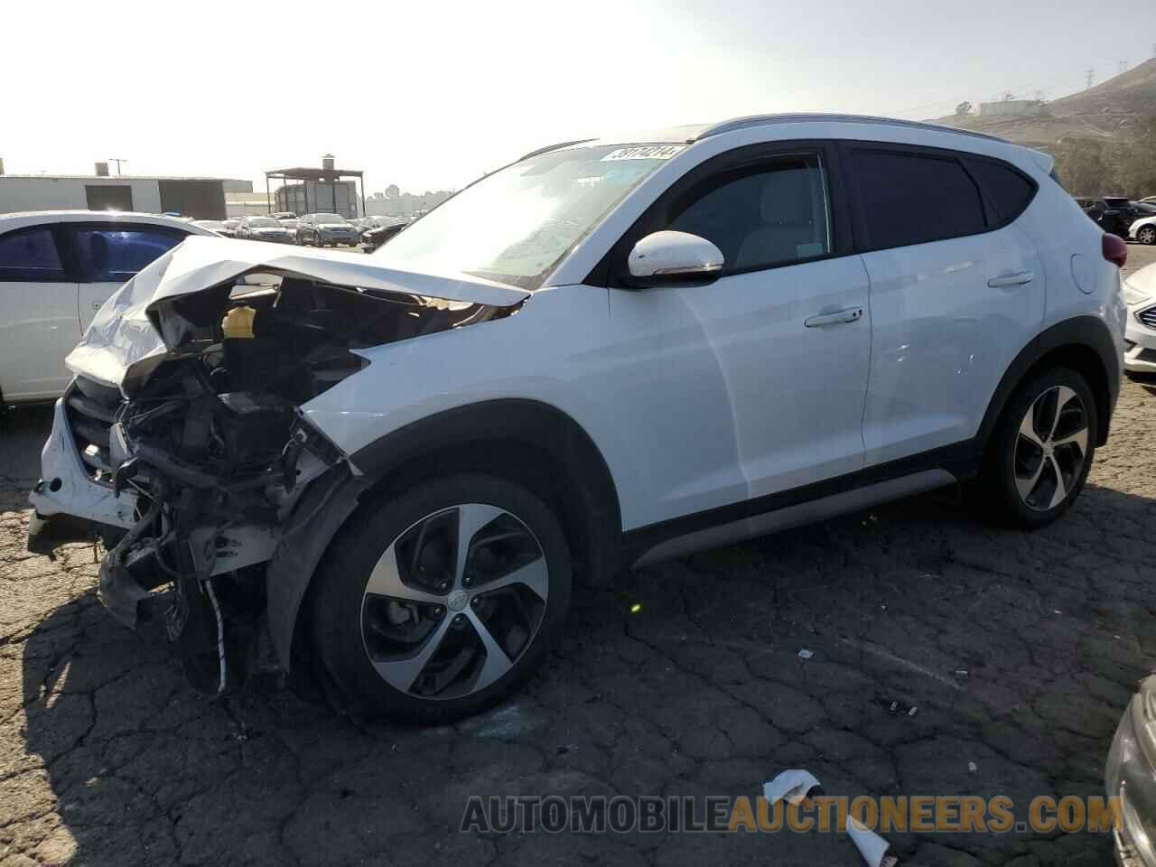 KM8J33AL9JU817768 HYUNDAI TUCSON 2018