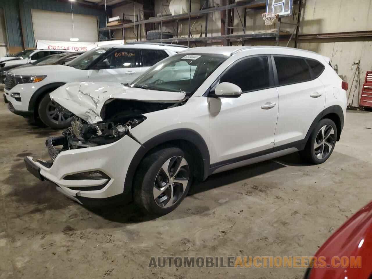 KM8J3CA21HU272215 HYUNDAI TUCSON 2017