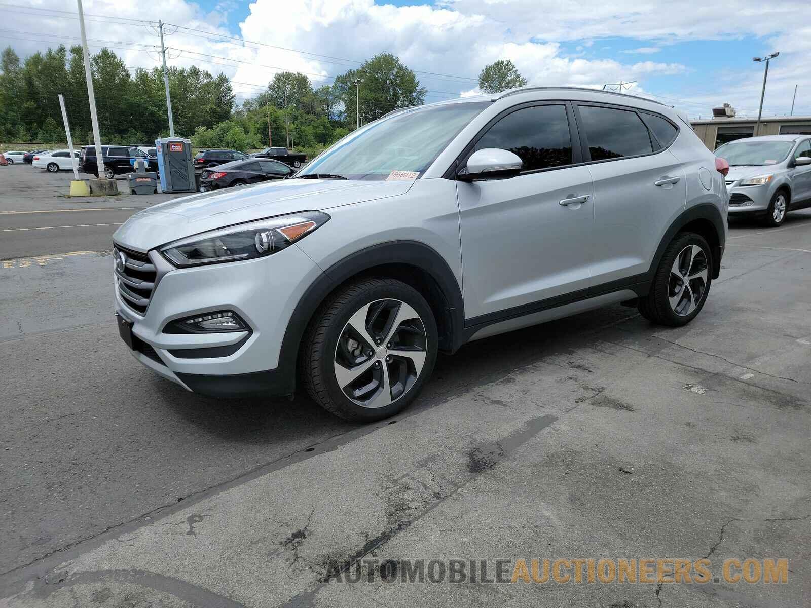 KM8J3CA21HU295753 Hyundai Tucson 2017