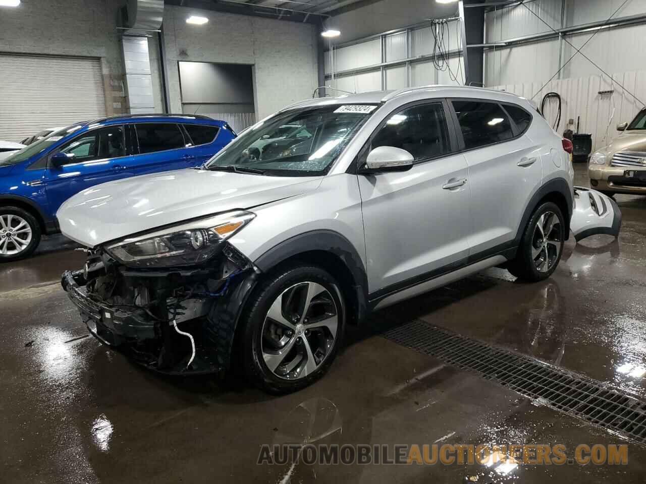 KM8J3CA21HU330338 HYUNDAI TUCSON 2017