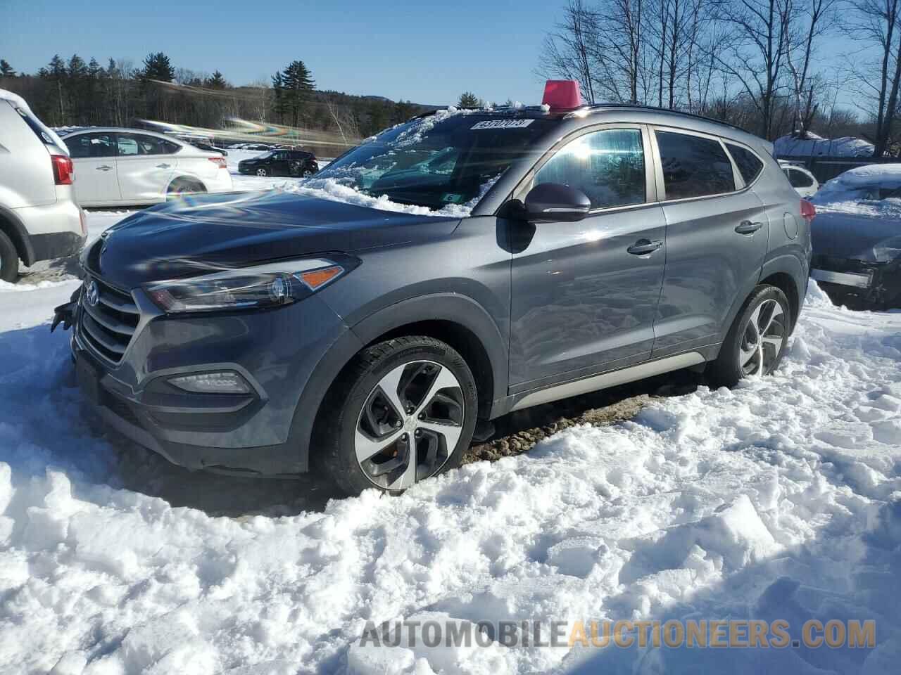 KM8J3CA24JU762587 HYUNDAI TUCSON 2018