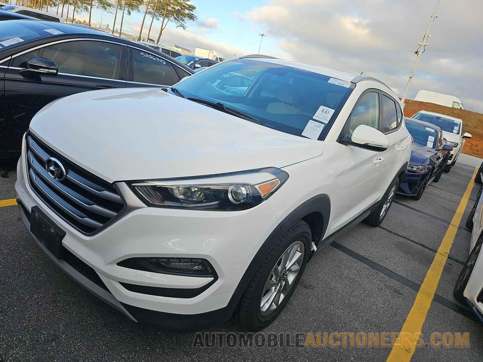 KM8J3CA25HU286165 Hyundai Tucson 2017