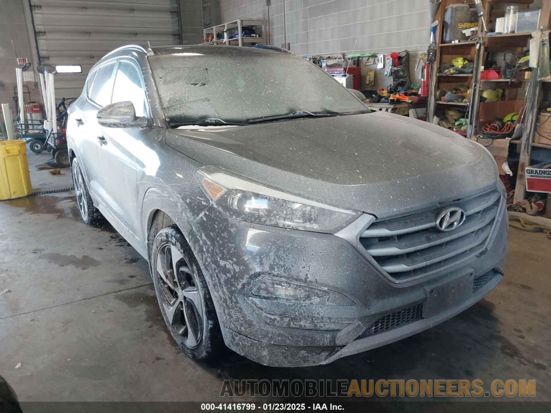 KM8J3CA25HU555880 HYUNDAI TUCSON 2017