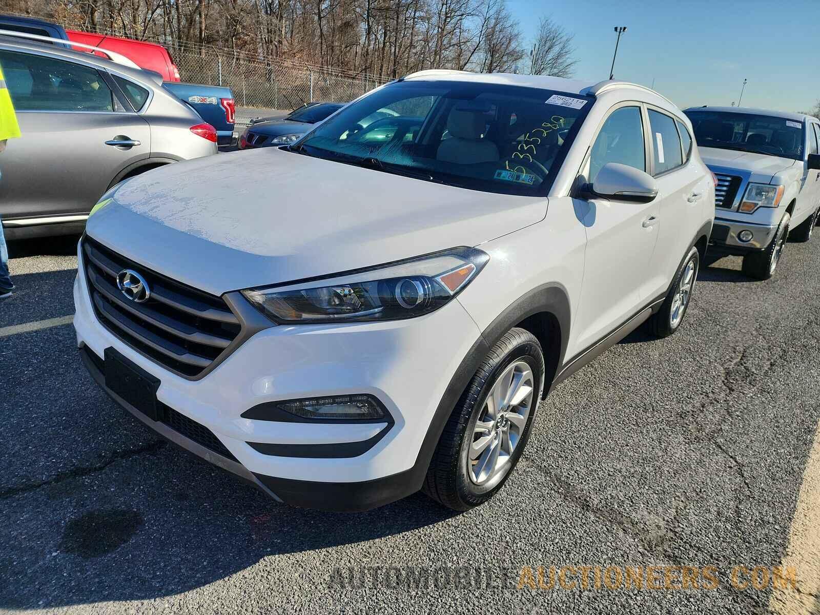 KM8J3CA26GU146978 Hyundai Tucson 2016