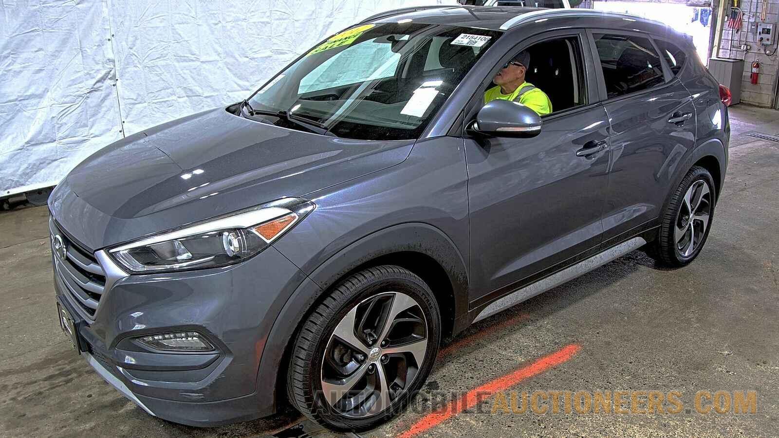 KM8J3CA27HU532813 Hyundai Tucson 2017