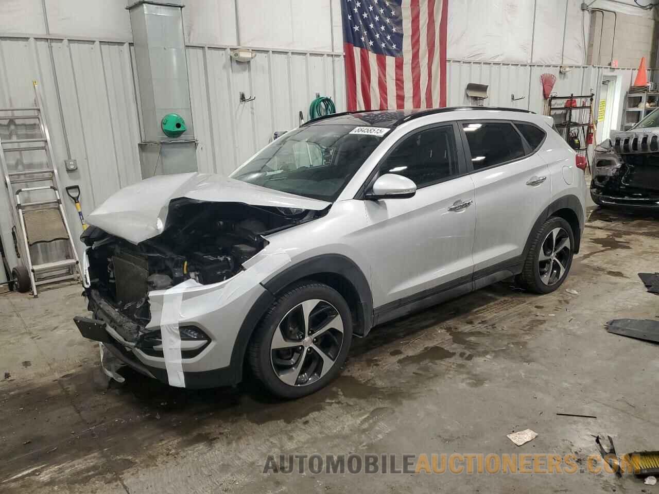 KM8J3CA28GU225794 HYUNDAI TUCSON 2016