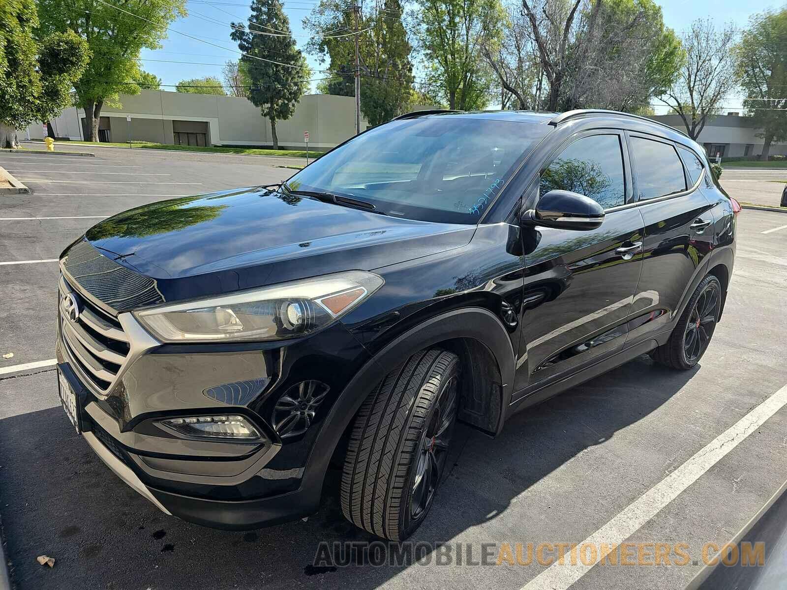 KM8J3CA28HU431120 Hyundai Tucson 2017