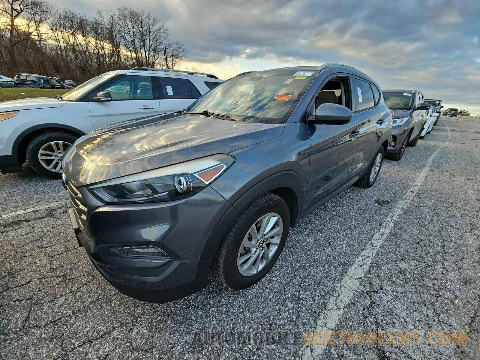 KM8J3CA41GU066957 Hyundai Tucson 2016