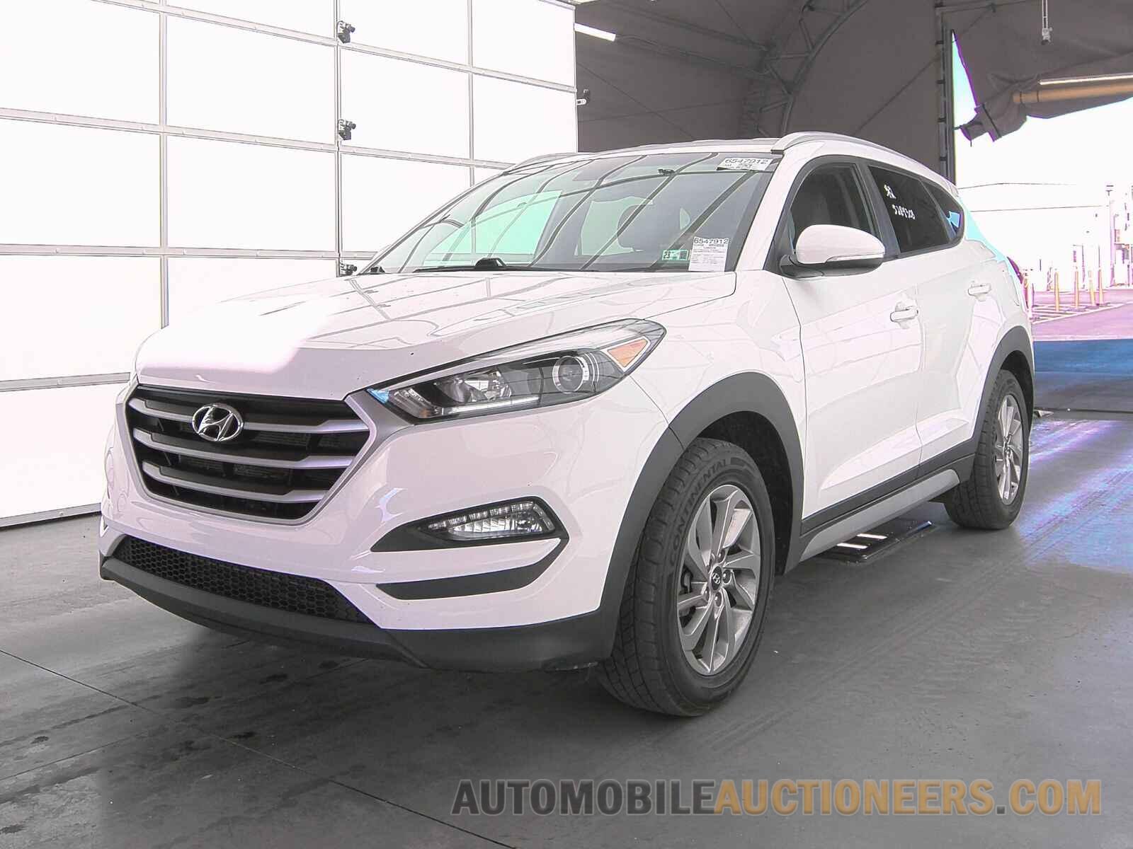 KM8J3CA41HU529214 Hyundai Tucson 2017