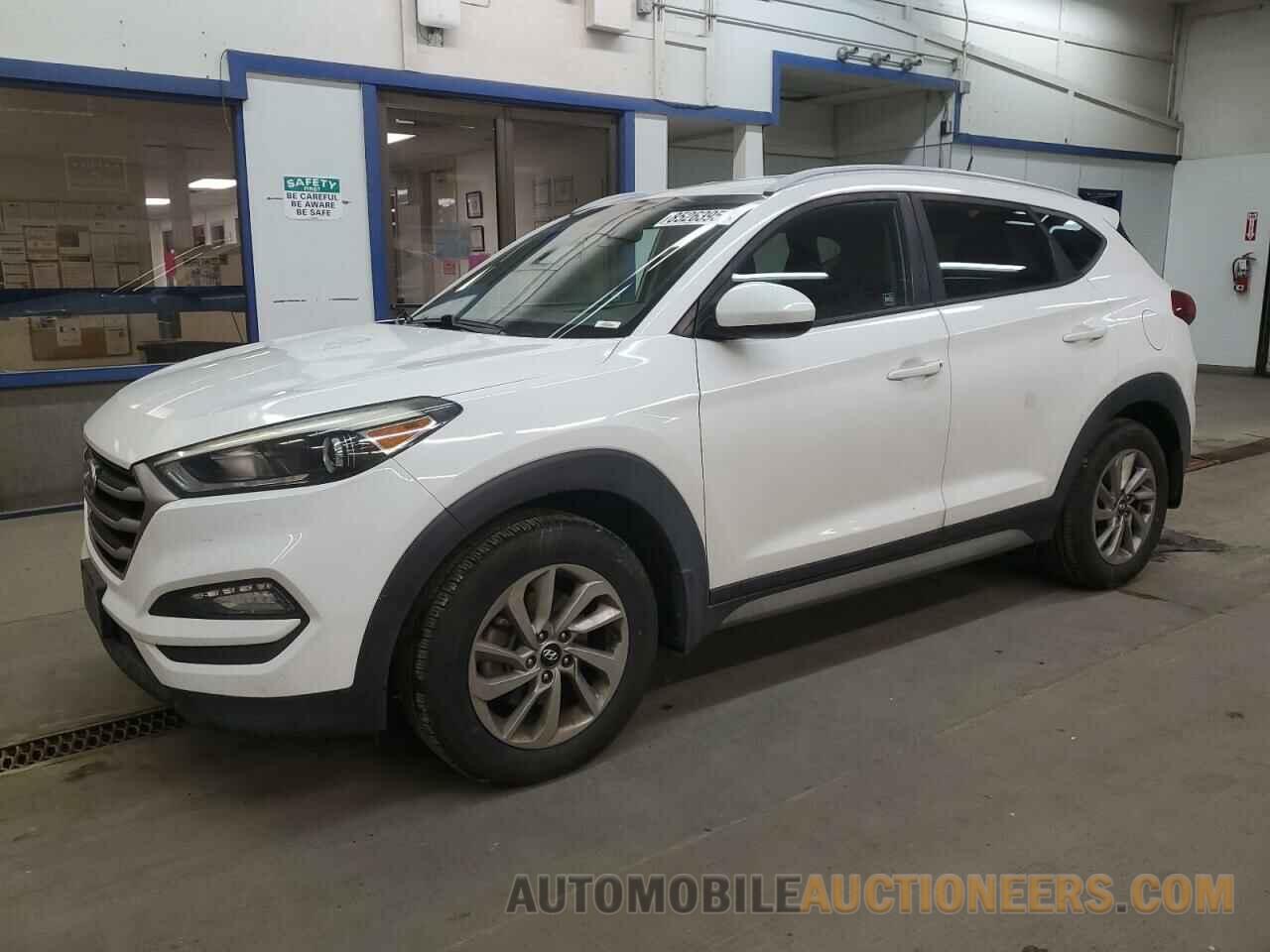 KM8J3CA42HU351880 HYUNDAI TUCSON 2017