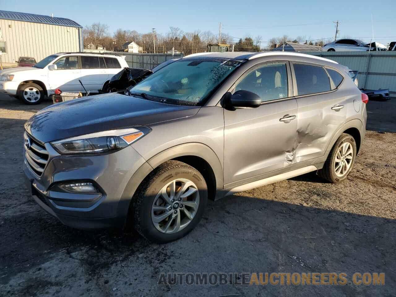 KM8J3CA46JU716910 HYUNDAI TUCSON 2018