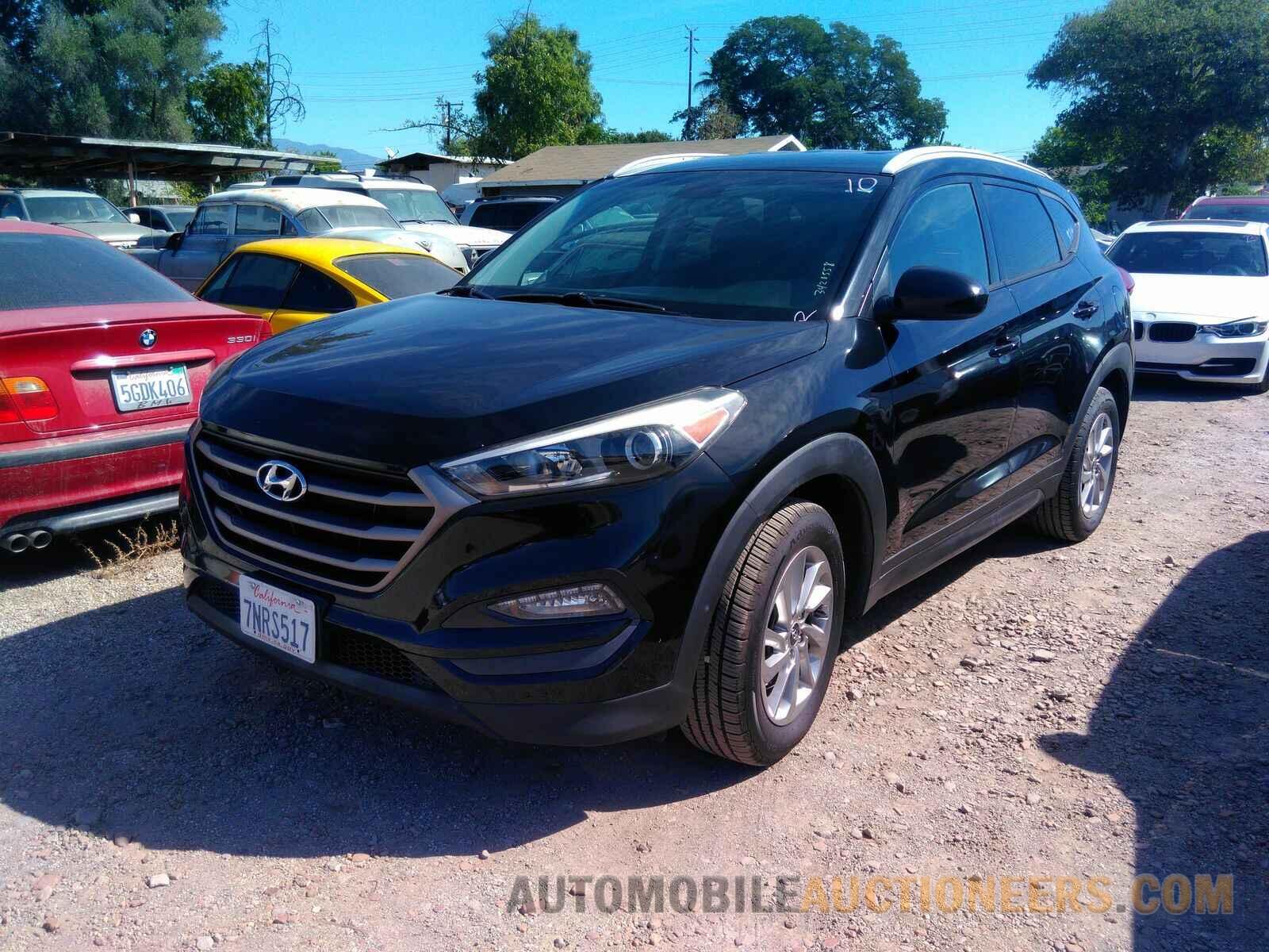 KM8J3CA4XGU045895 Hyundai Tucson 2016