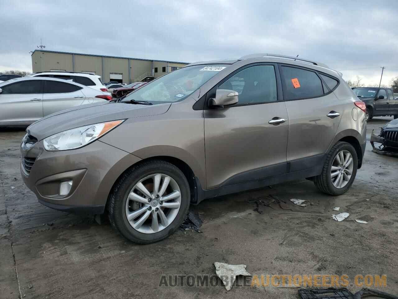 KM8JU3AC1DU556654 HYUNDAI TUCSON 2013