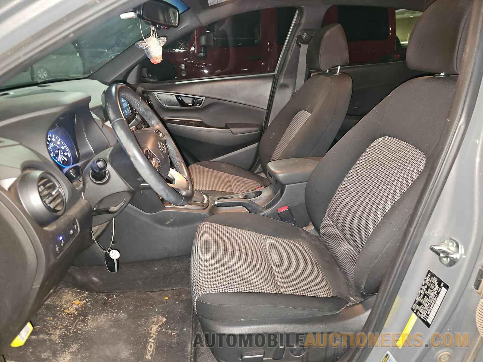 KM8K63A55MU698117 Hyundai Kona 2021