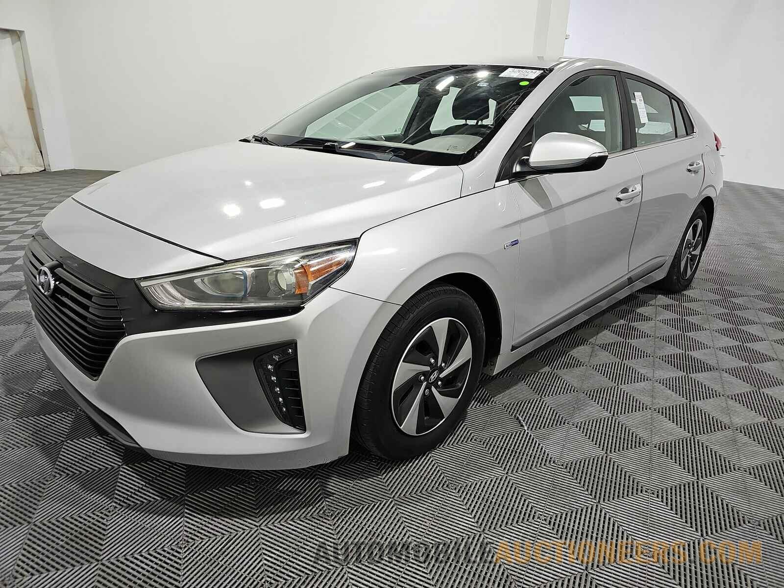 KMHC75LC2HU019841 Hyundai Ioniq Hybrid 2017