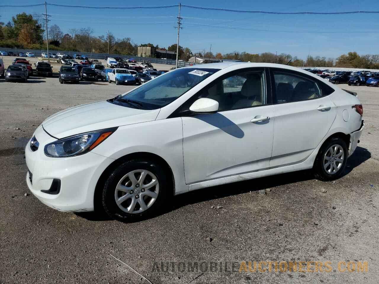 KMHCT4AE0DU389898 HYUNDAI ACCENT 2013