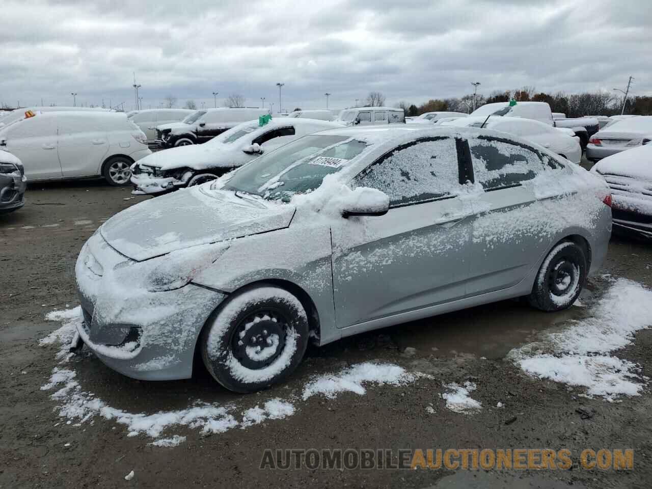 KMHCT4AE1FU825824 HYUNDAI ACCENT 2015