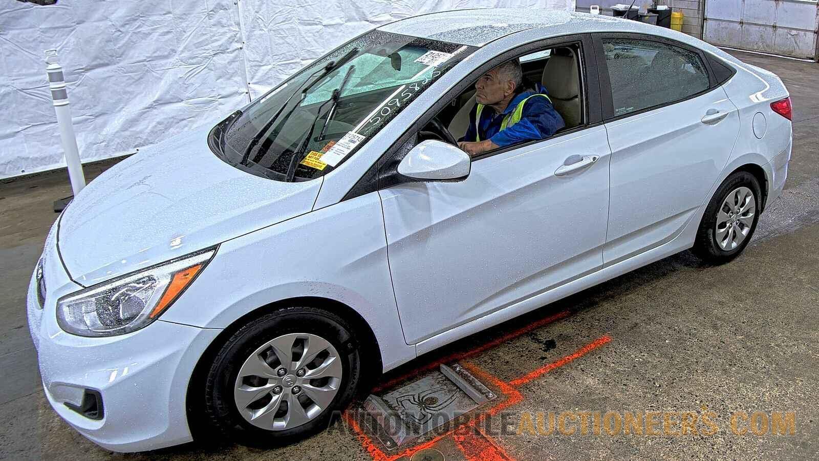 KMHCT4AE2HU365852 Hyundai Accent 2017