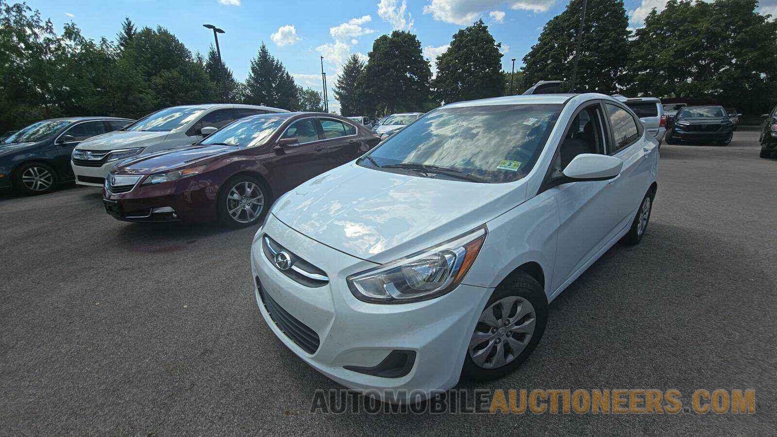 KMHCT4AE5GU045990 Hyundai Accent 2016