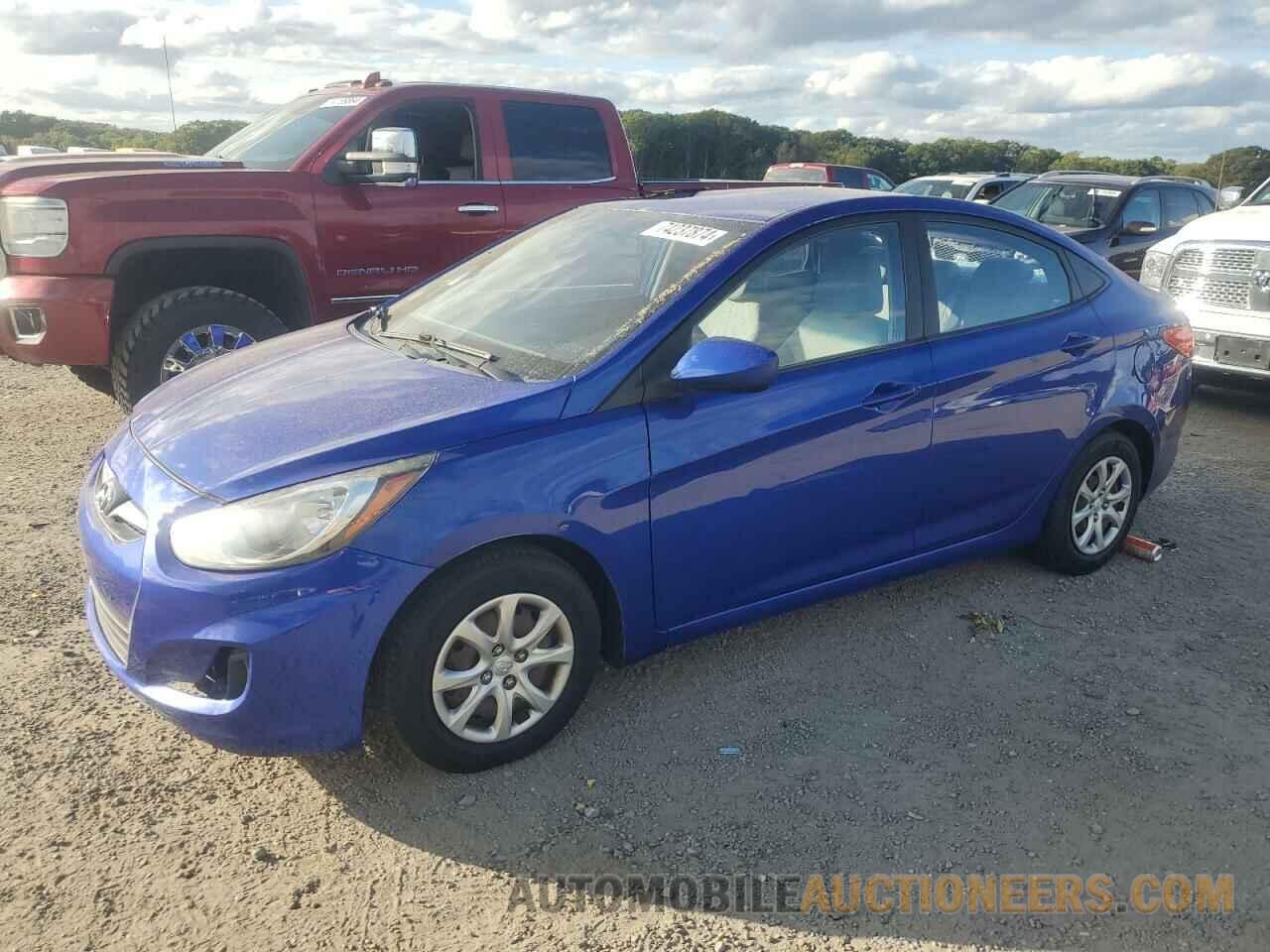 KMHCT4AE9DU387969 HYUNDAI ACCENT 2013