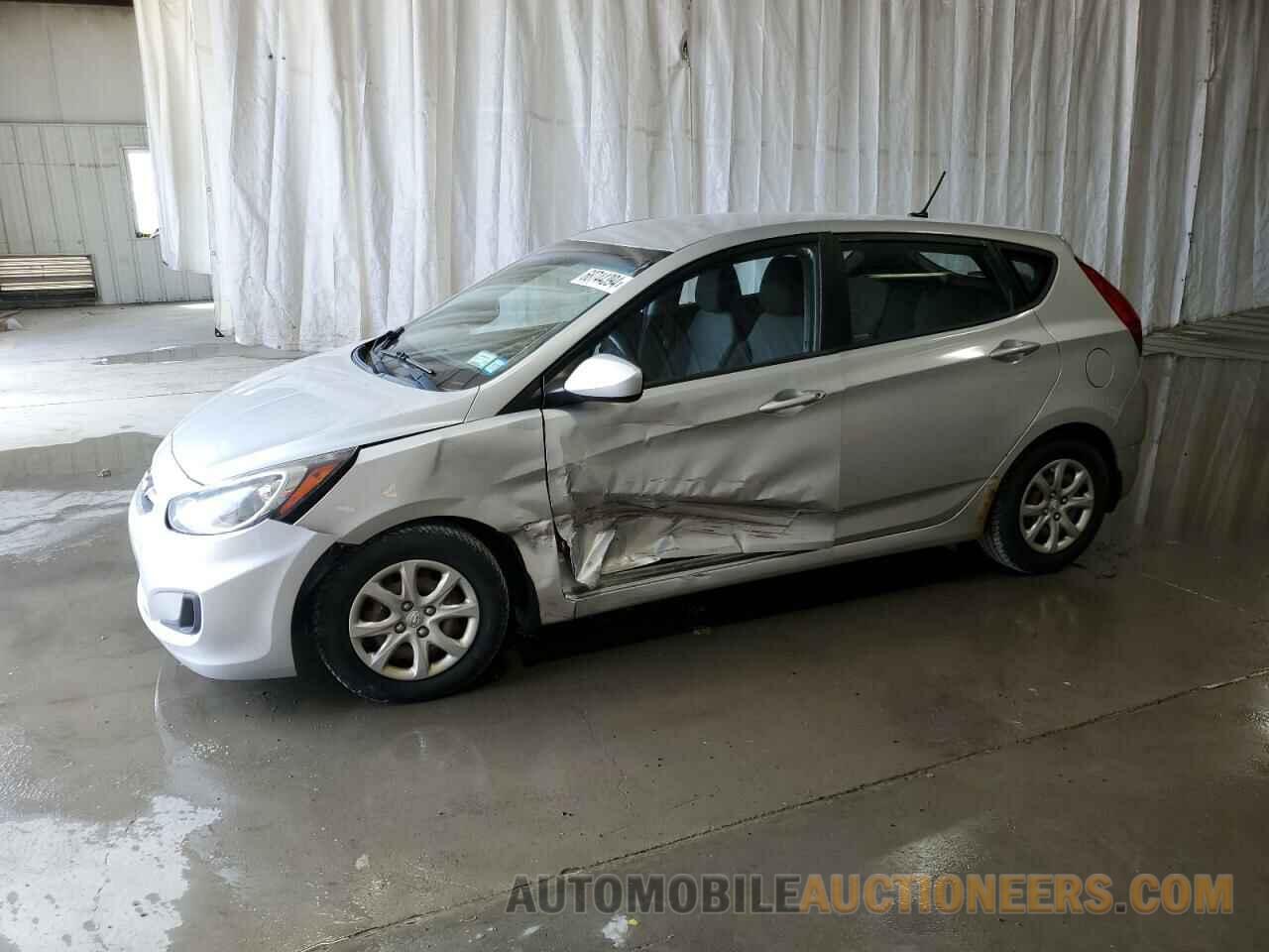 KMHCT5AE0DU121231 HYUNDAI ACCENT 2013