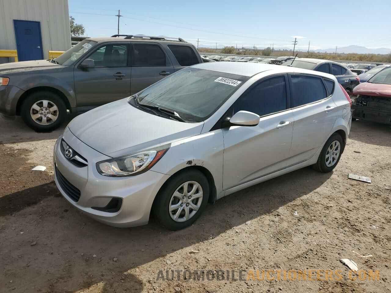 KMHCT5AE1EU176241 HYUNDAI ACCENT 2014