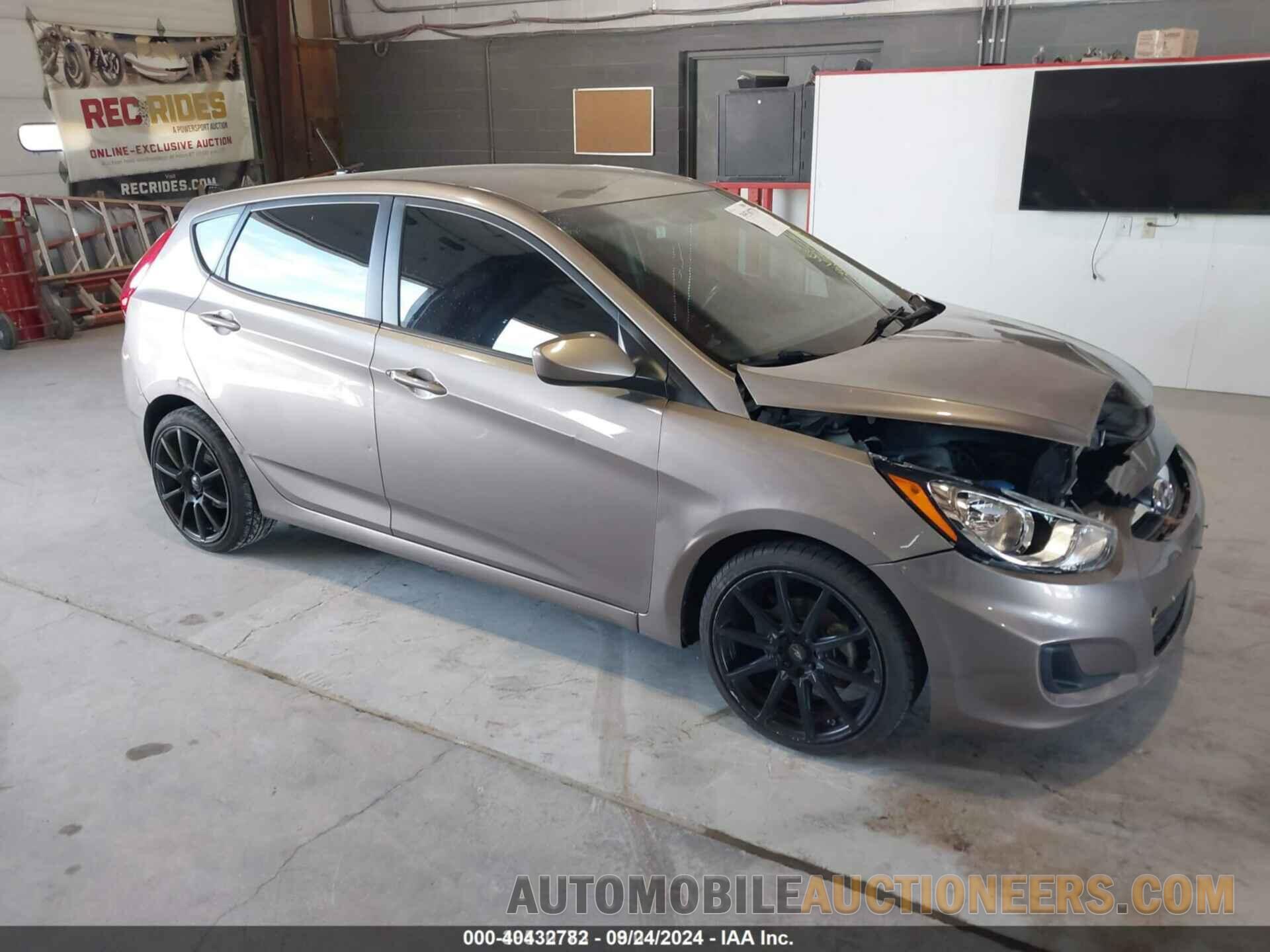 KMHCT5AE2DU086577 HYUNDAI ACCENT 2013