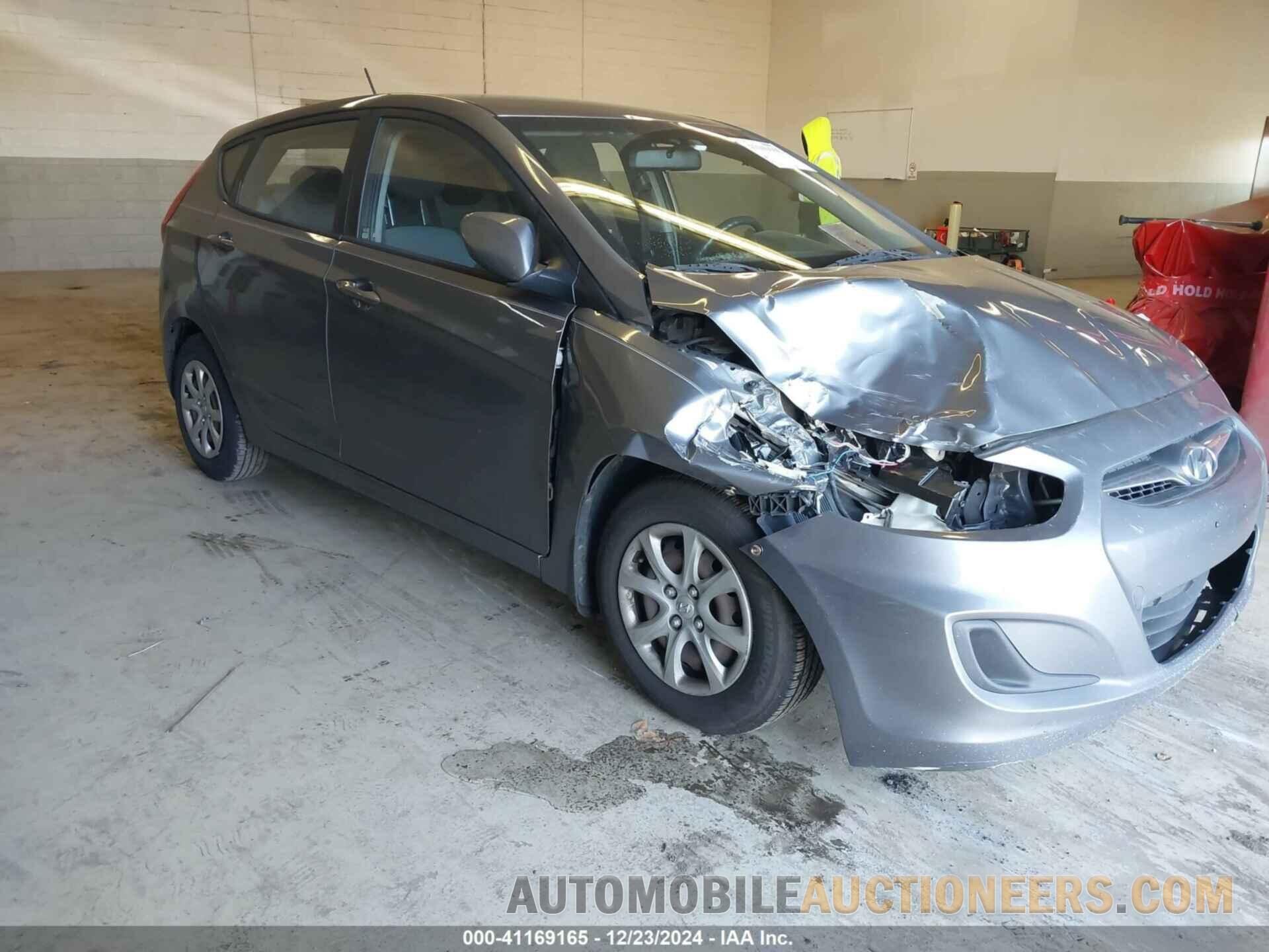 KMHCT5AE7DU121887 HYUNDAI ACCENT 2013