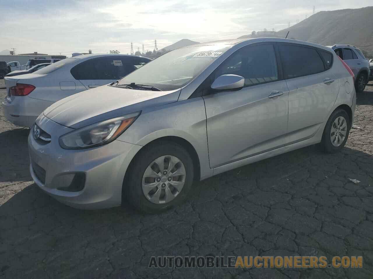 KMHCT5AE7HU299739 HYUNDAI ACCENT 2017