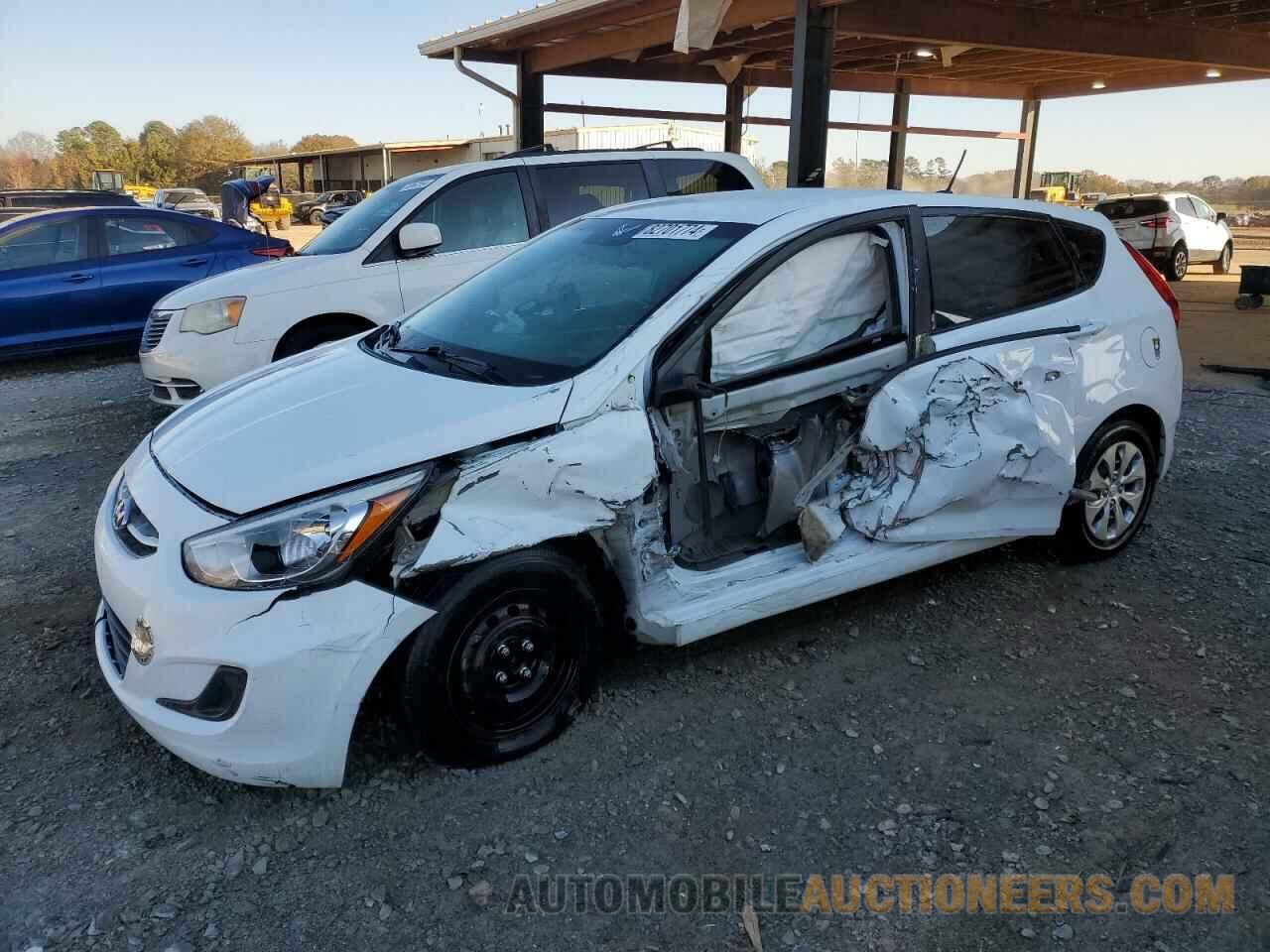 KMHCT5AE8HU307024 HYUNDAI ACCENT 2017