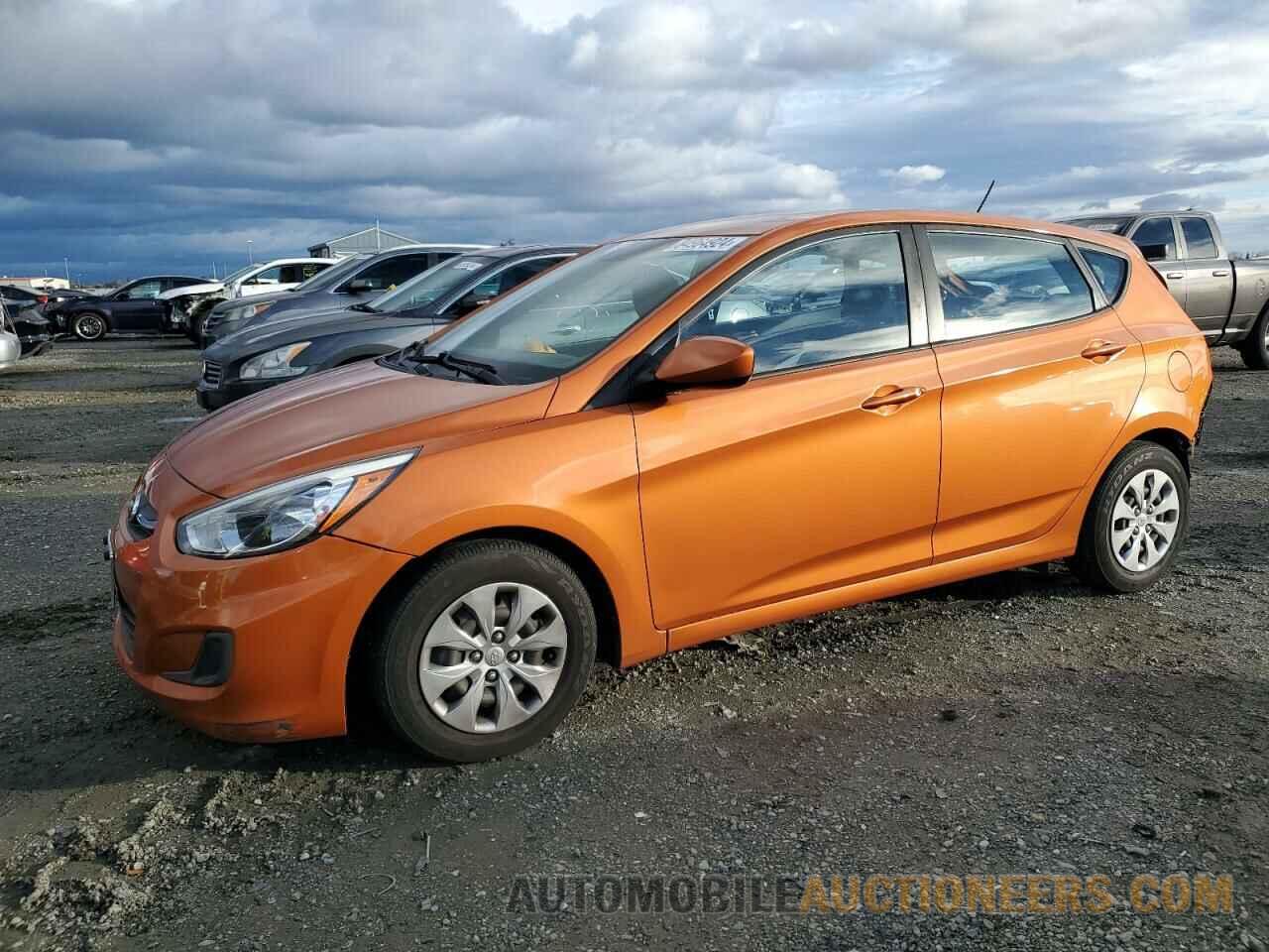 KMHCT5AE8HU311087 HYUNDAI ACCENT 2017