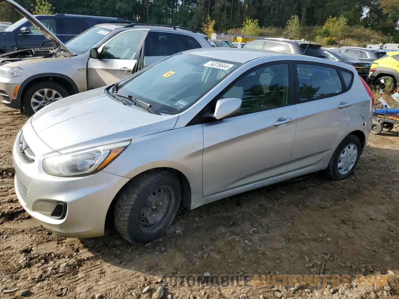 KMHCT5AE9FU209620 HYUNDAI ACCENT 2015