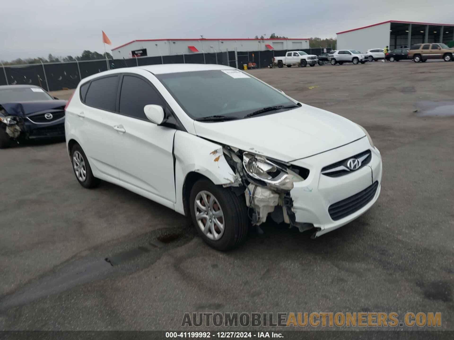 KMHCT5AEXDU083801 HYUNDAI ACCENT 2013