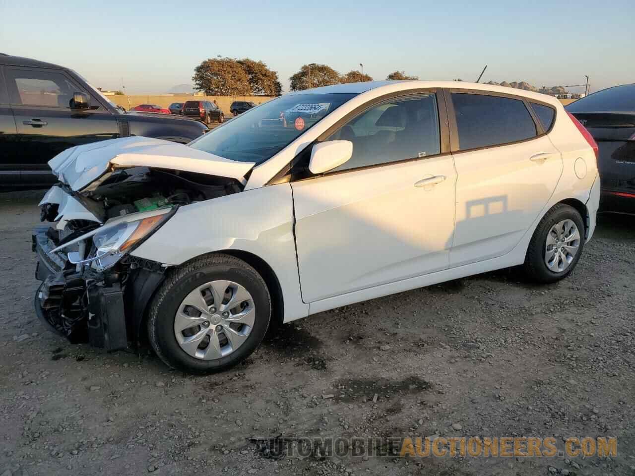 KMHCT5AEXHU347945 HYUNDAI ACCENT 2017