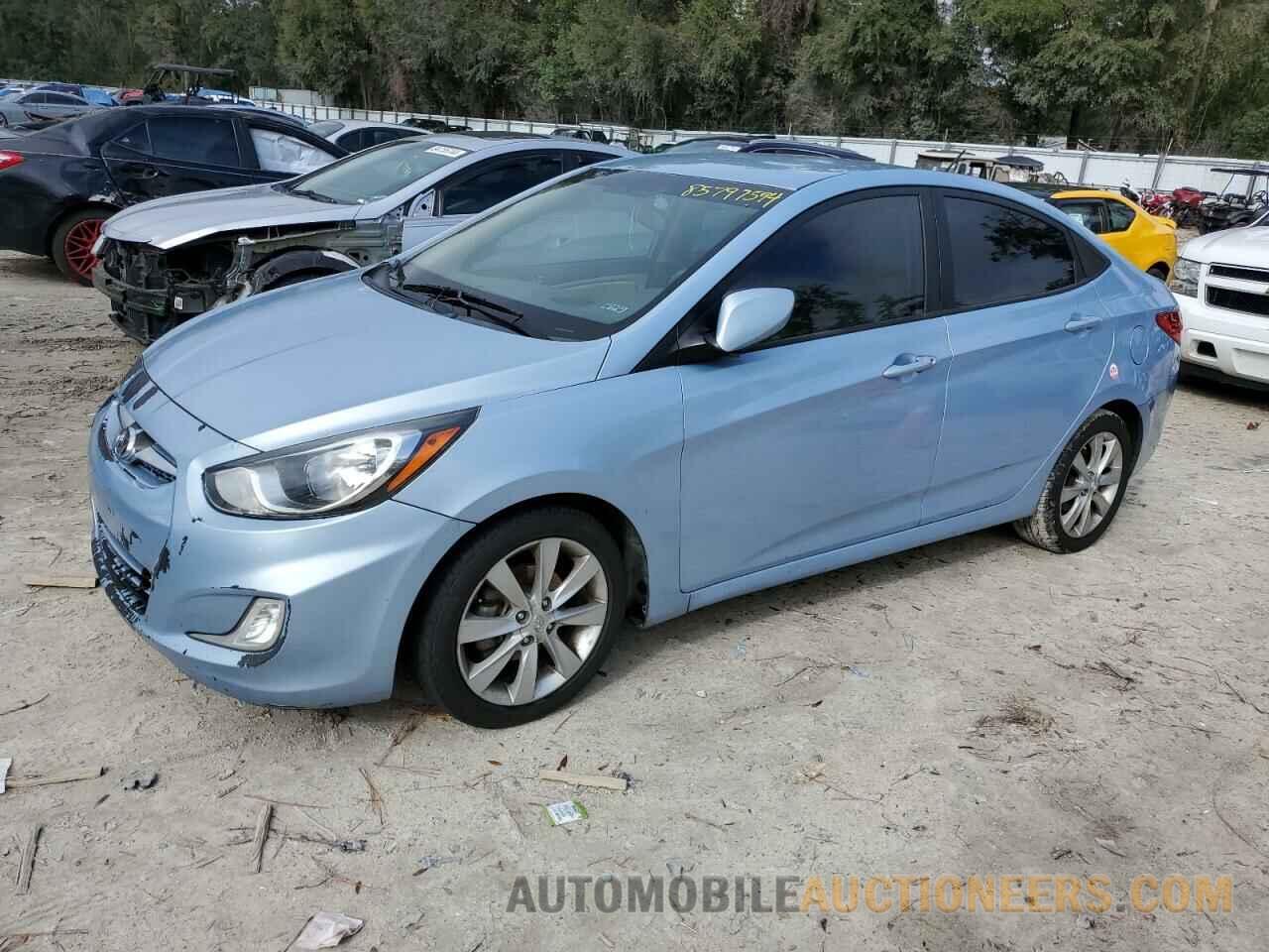 KMHCU4AE3DU582348 HYUNDAI ACCENT 2013