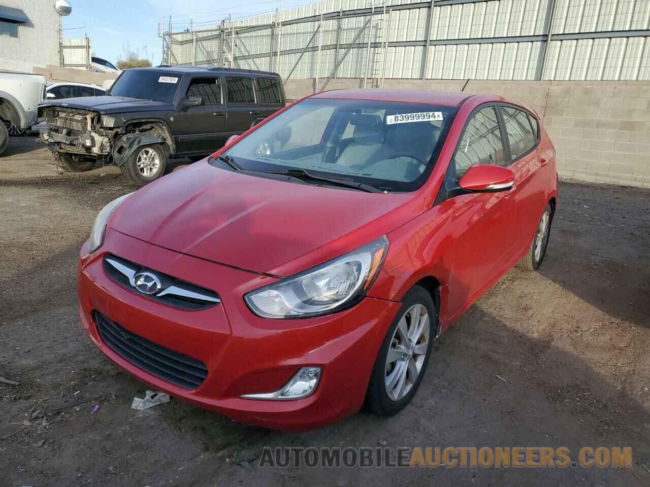 KMHCU5AE2DU087581 HYUNDAI ACCENT 2013