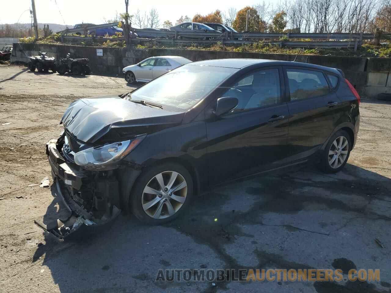 KMHCU5AE6DU106228 HYUNDAI ACCENT 2013