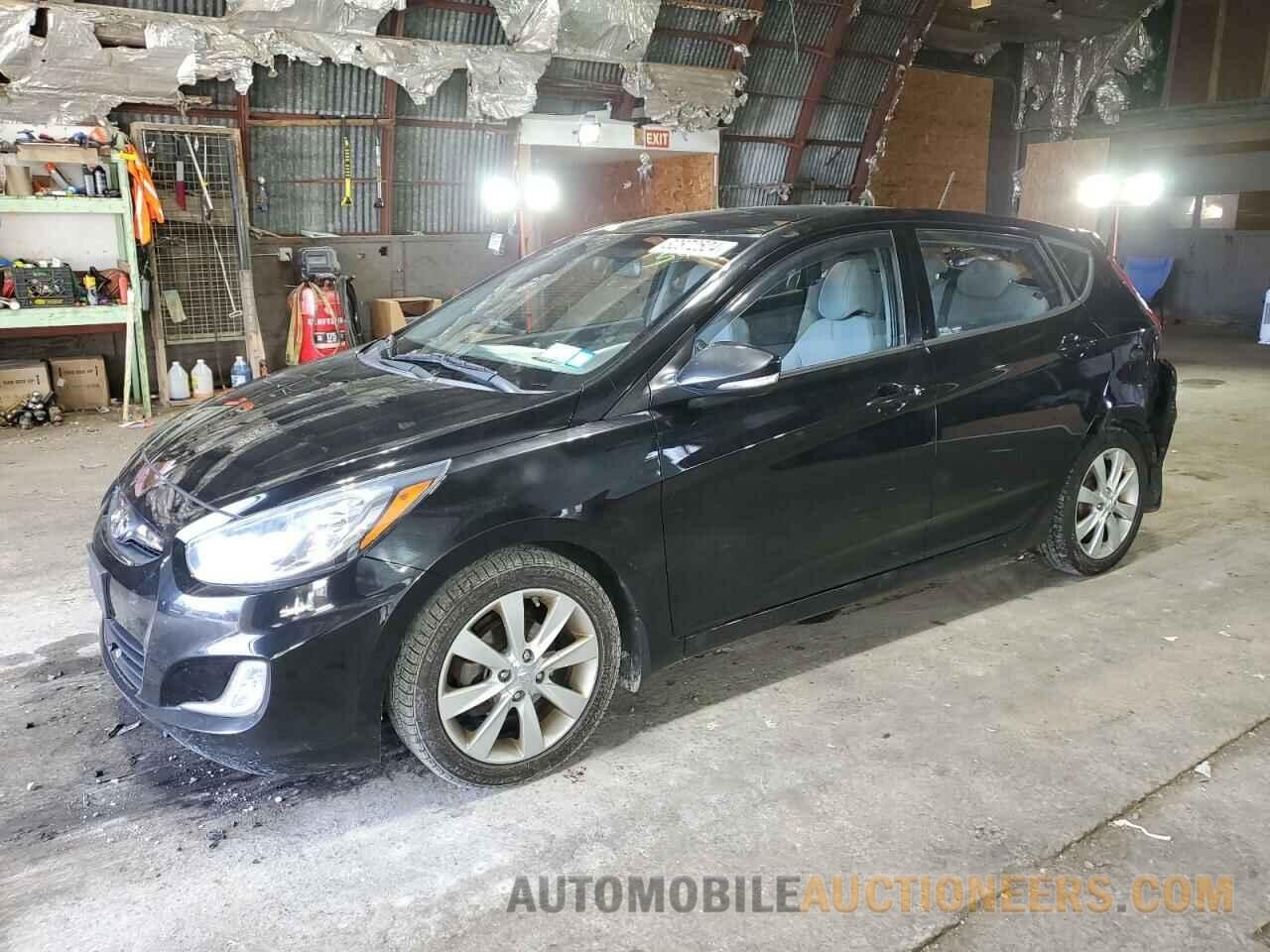 KMHCU5AE8DU137299 HYUNDAI ACCENT 2013