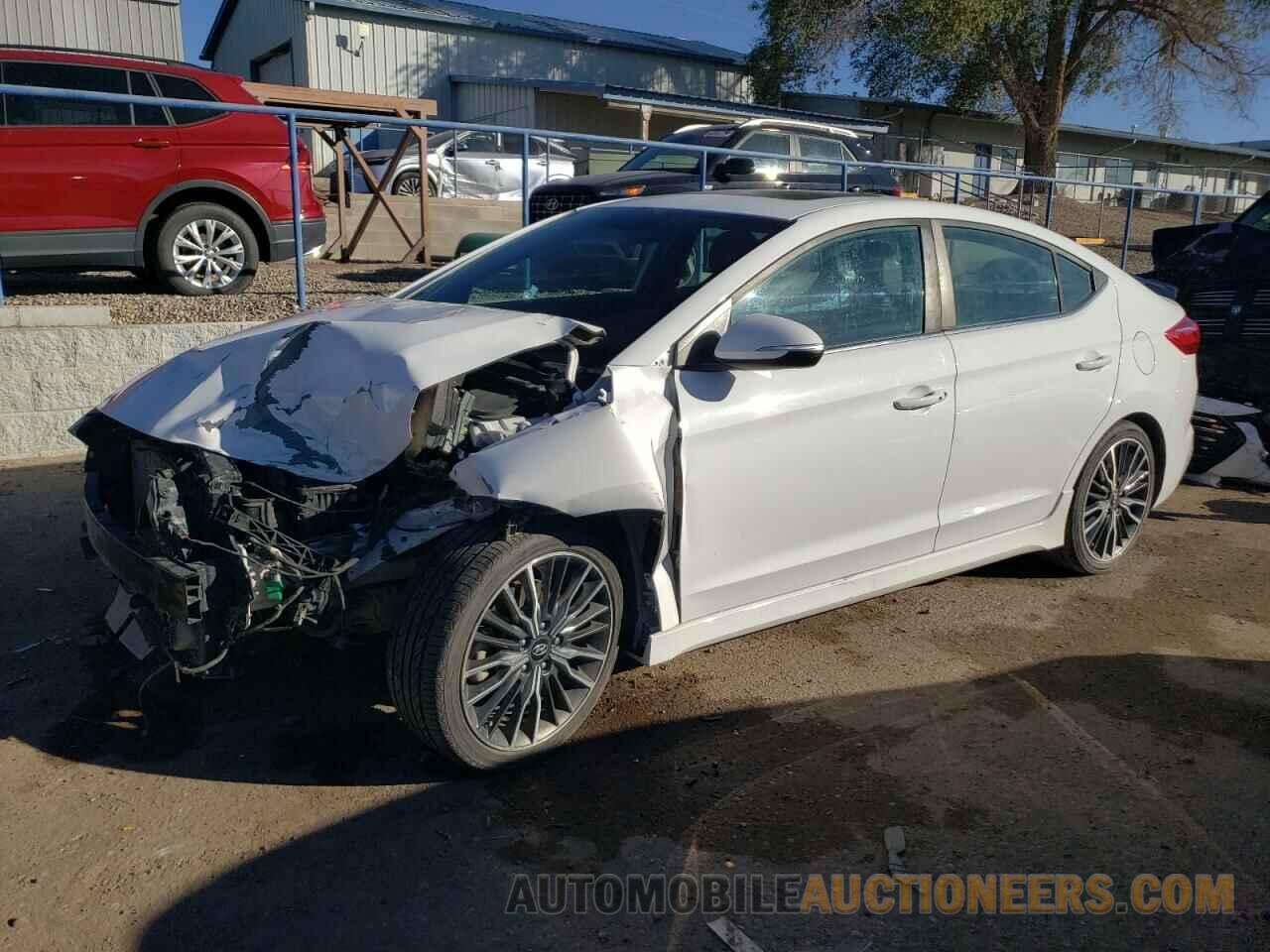 KMHD04LB8JU559002 HYUNDAI ELANTRA 2018