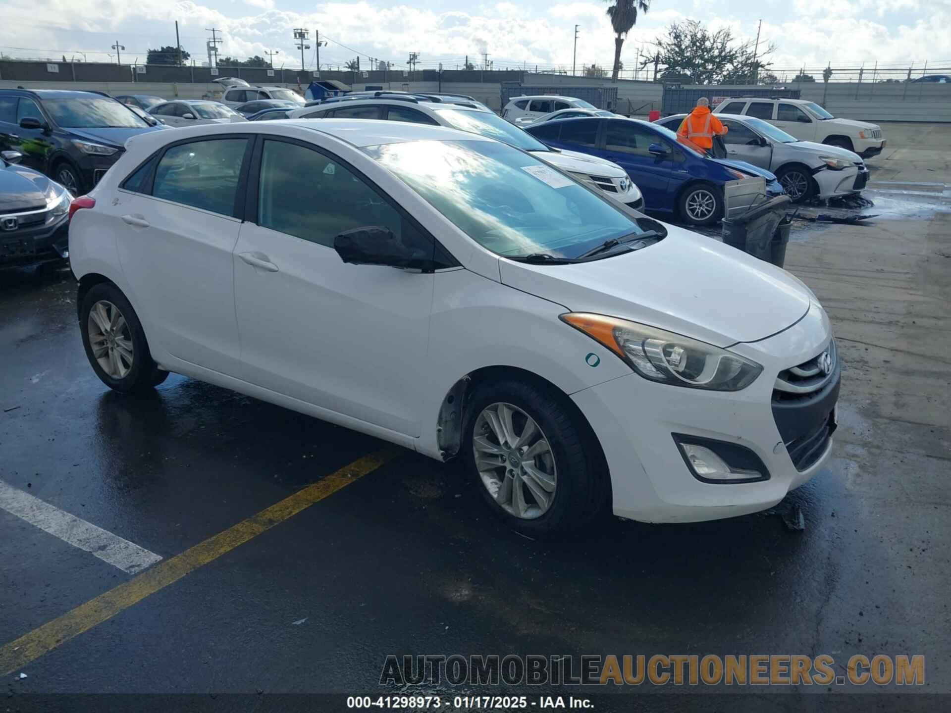 KMHD35LE3DU088520 HYUNDAI ELANTRA GT 2013