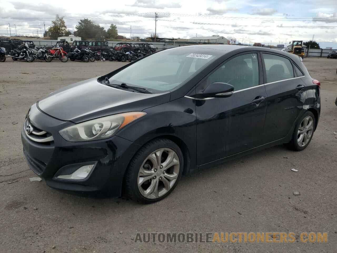 KMHD35LE8DU094300 HYUNDAI ELANTRA 2013